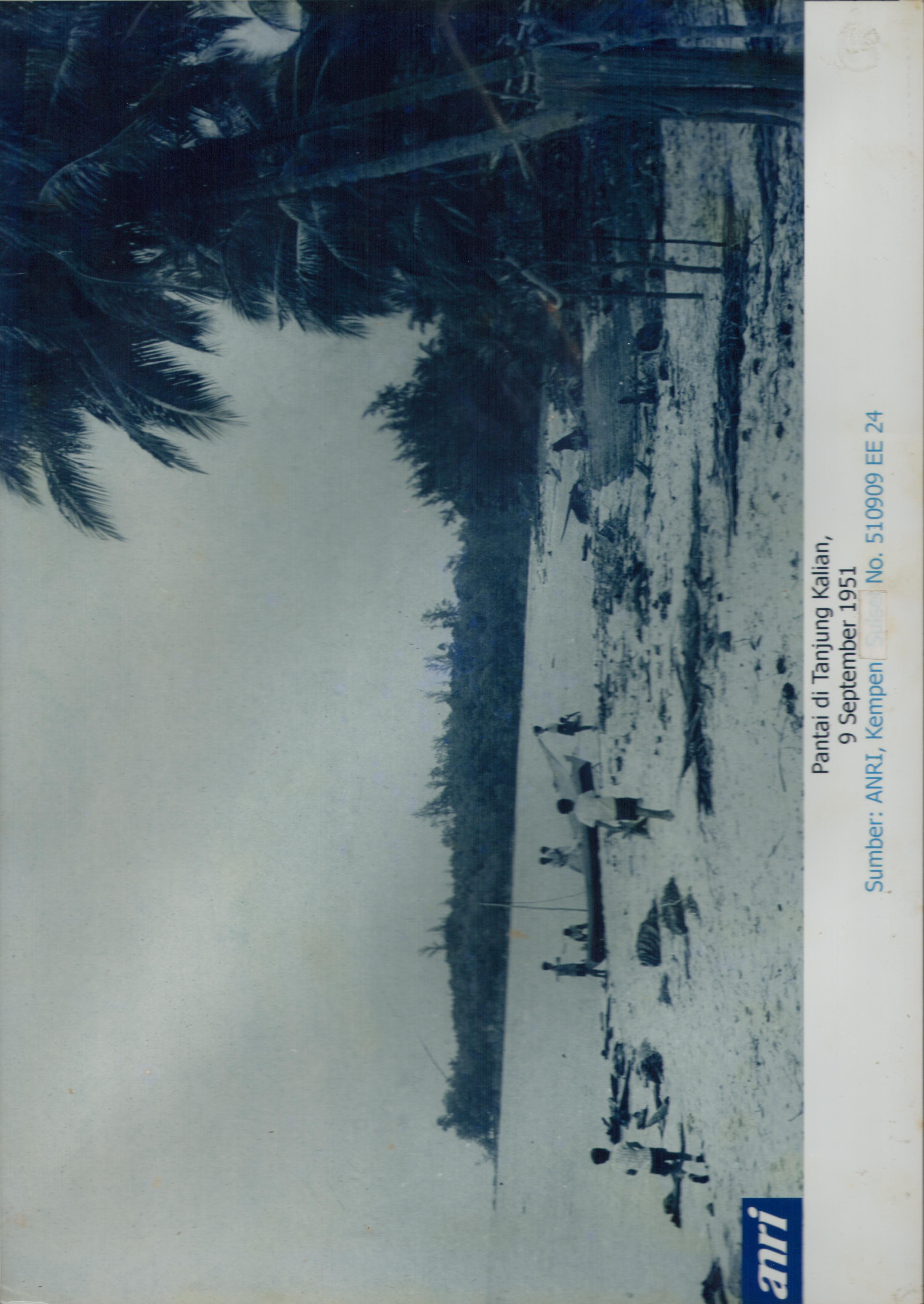 Pantai Tanjung Kalian di Muntok