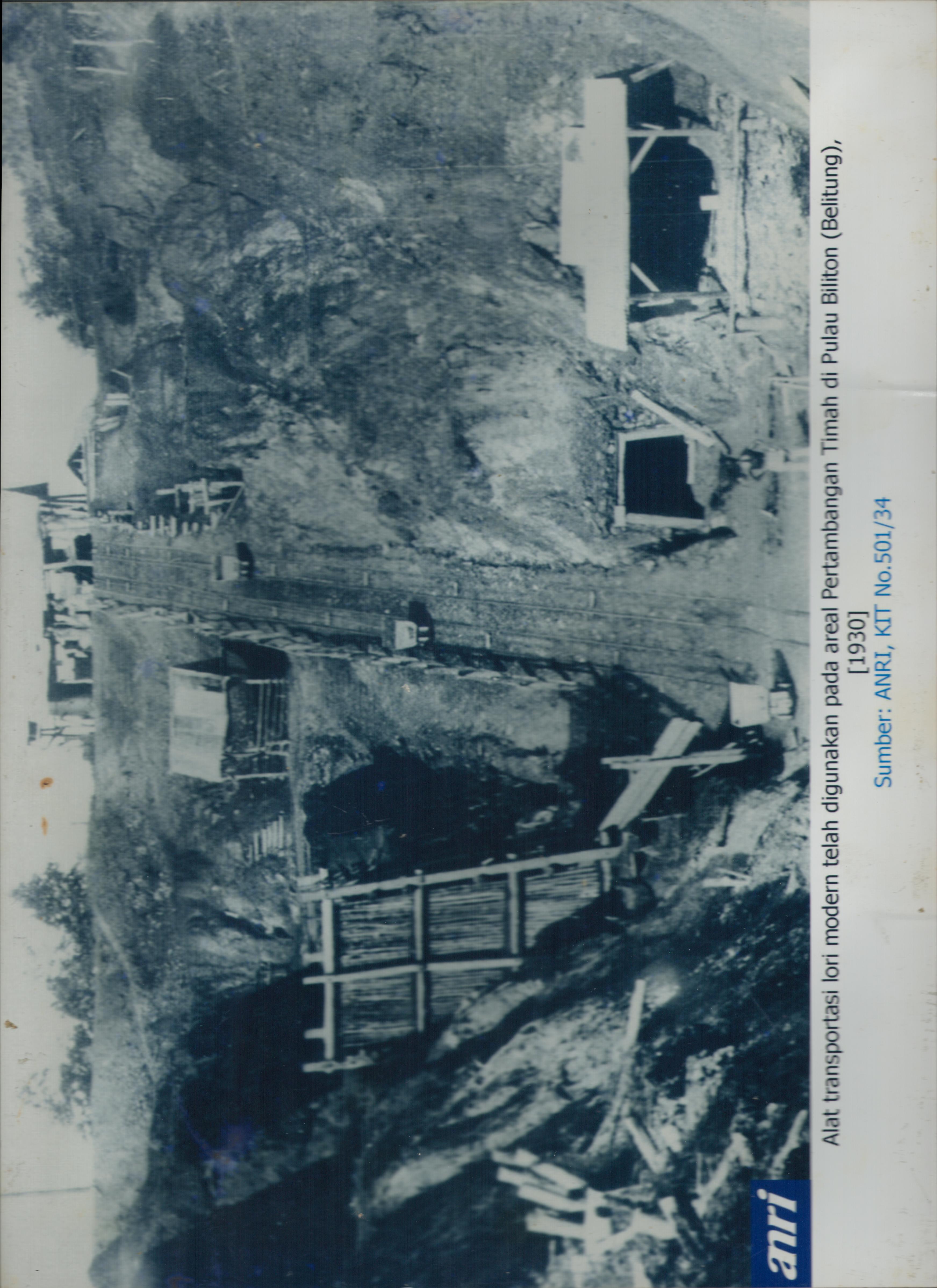 Alat transportasi lori modern telah digunakan pada areal pertambangan timah di Pulau Biliton (Belitong), tahun 1930