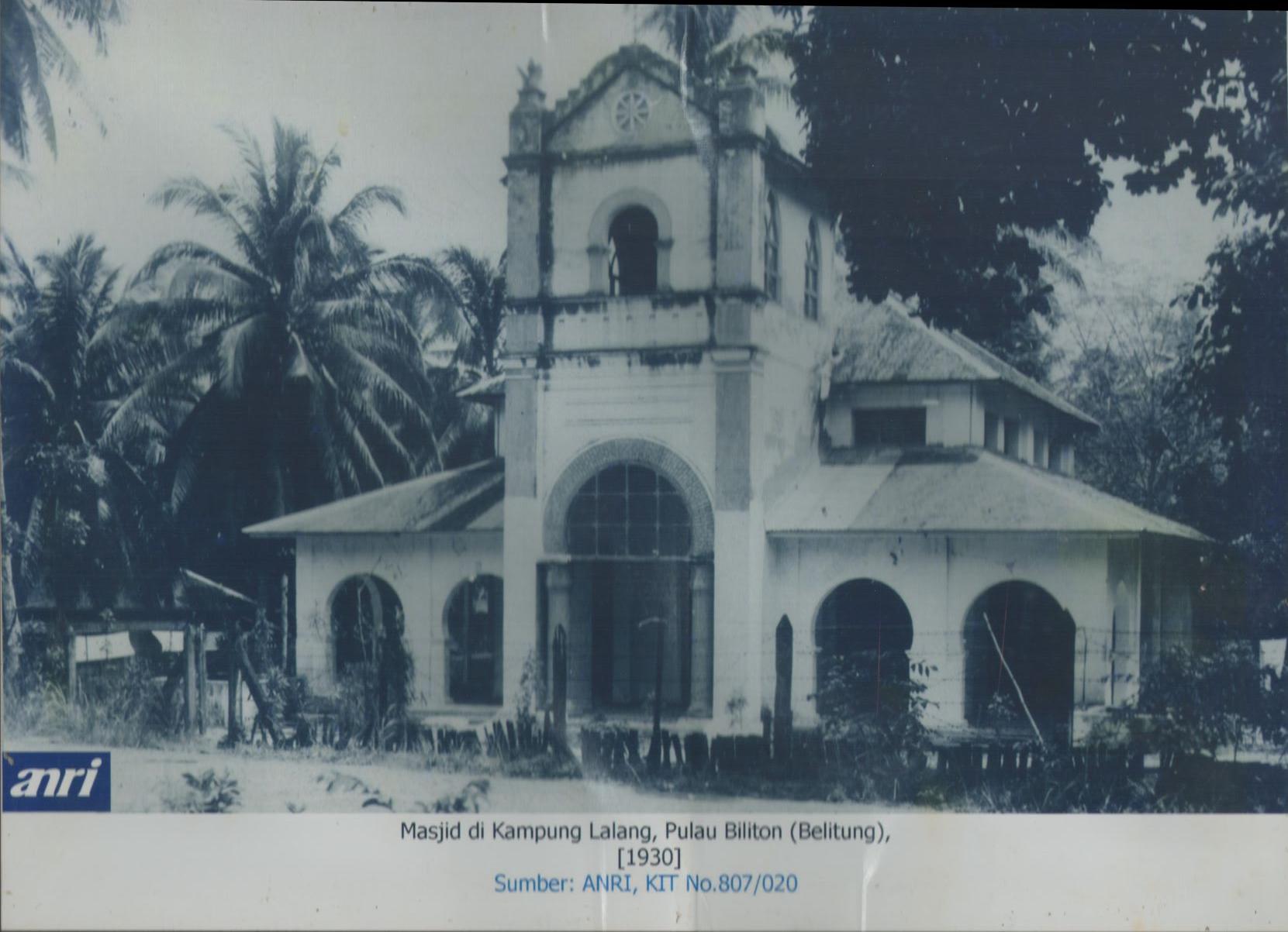Masjid di Kampung Lalang, Pulau Biliton (Belitung), Tahun 1930