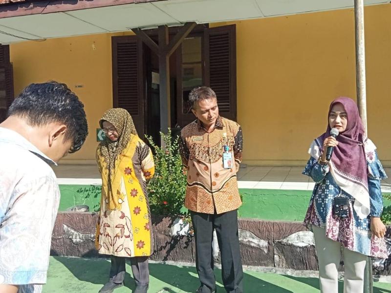 Diiringi Doa, Kadis Lepas Dua Pegawai DKPUS Babel