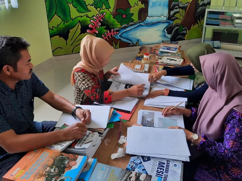 Terima Pembinaan DKPUS, SMKN 2 Pangkalpinang Berharap Nilai Akreditasi Minimal B