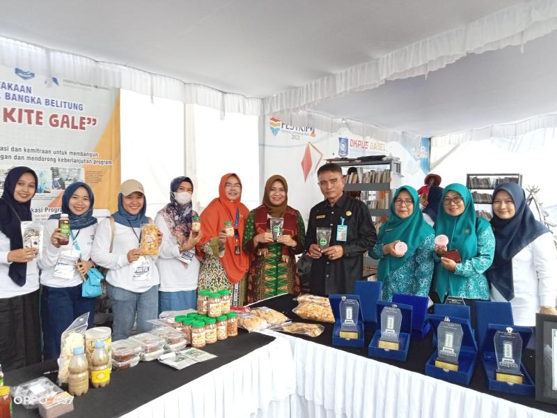 Kunjungi Stand Produk TPBIS Festrip 2, Ini Pesan Istri Pj Gubernur Babel