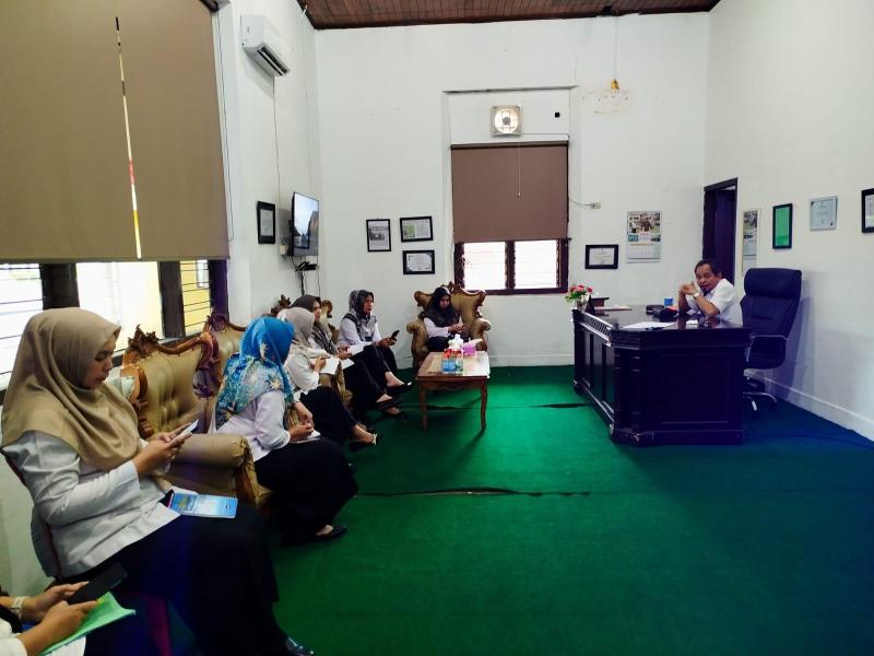 Plt. Kepala DKPUS Mengadakan Rapat Internal dengan Bidang Kearsipan dan Bidang PerencanaanProv. Kep. Babel