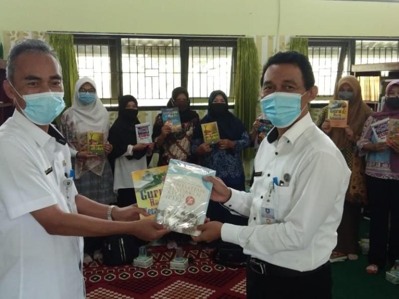 Asyraf Paparkan Peran Perpustakaan Era New Normal di SMAN 1 Puding Besar