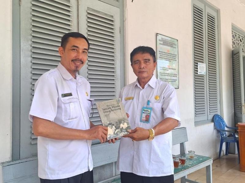 Tim DKPUS Babel Dapatkan Sejumlah Naskah Sejarah dari Museum Belitung