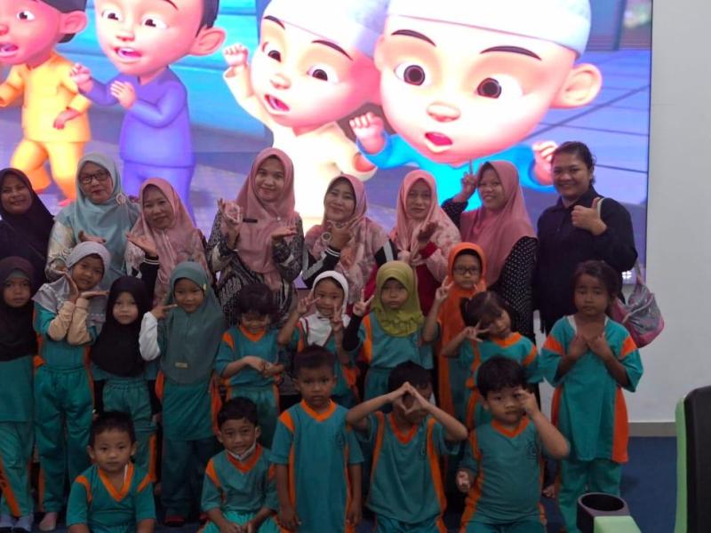 Puluhan Anak RA Perwanida III Pangkalpinang Dikenalkan dengan Perpusprov