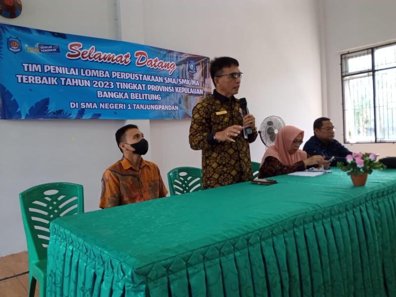 Tim Juri Lomba Perpustakaan Sekolah Terbaik Tingkat Provinsi Lanjutkan Visitasi ke SMAN 1 Tanjungpandan