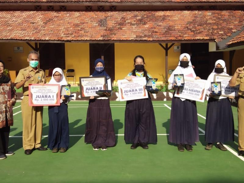 Cahaya Anggela Juara I Lomba Menulis Cerpen 2020 Tingkat Provinsi