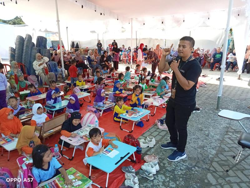 Meriahkan Festrip 2, Puluhan Anak TK/PAUD Ikuti Lomba Mewarnai