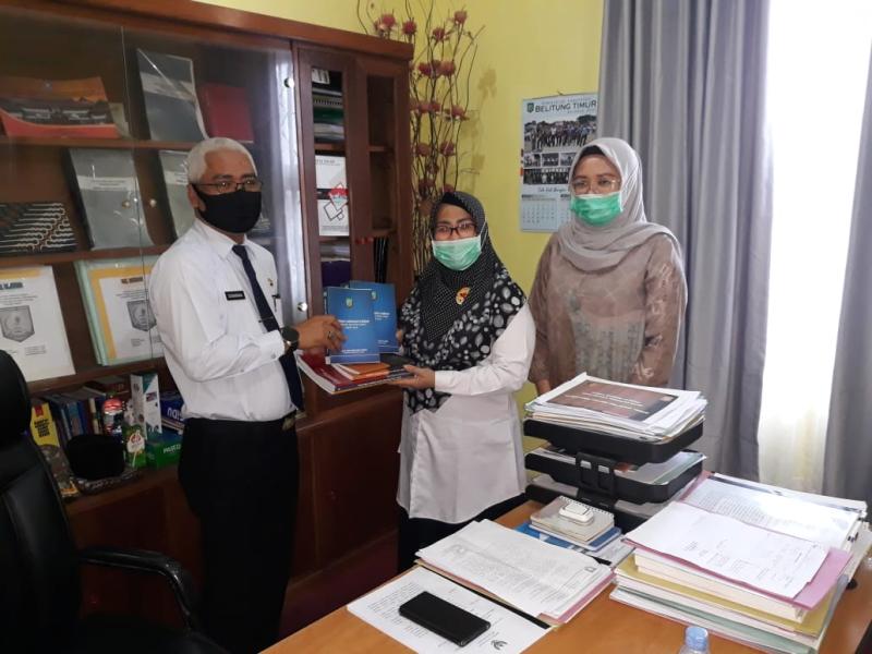 OPD Beltim Serahkan Hasil Karya Terbitan Daerah ke DKPUS Babel