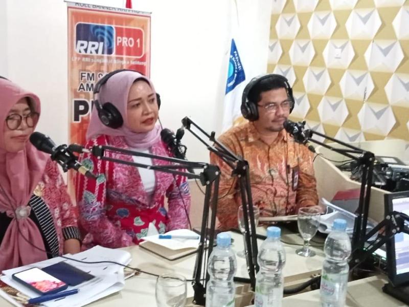Dialog Interaktif di RRI, Sri Naziarto Ajak Ortu Bangun Literasi dari Keluarga 