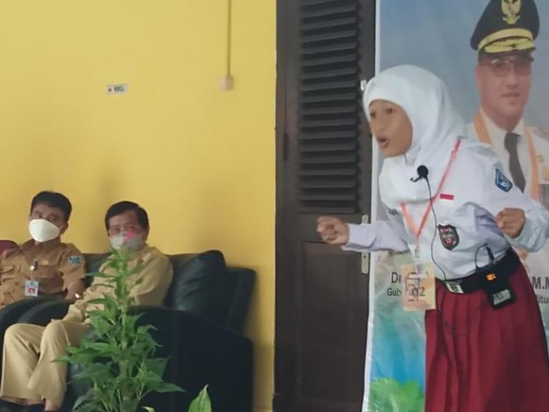 Wagub Saksikan Penampilan Peserta Lomba Bertutur SD/MI Tingkat Provinsi 