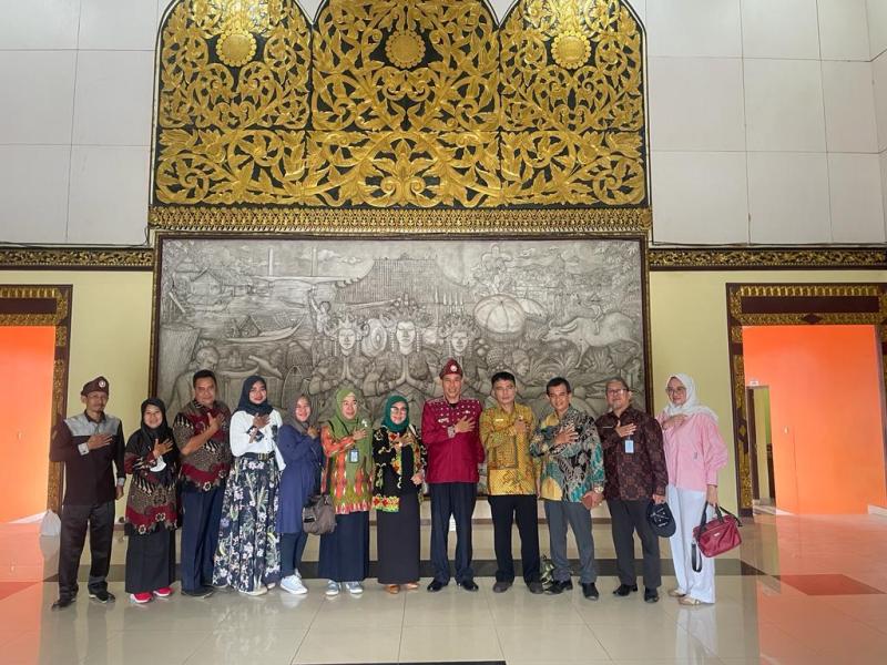 Rakhmadi Ajak Tim DKPUS Babel ke Museum Balaputra Dewa Sumsel