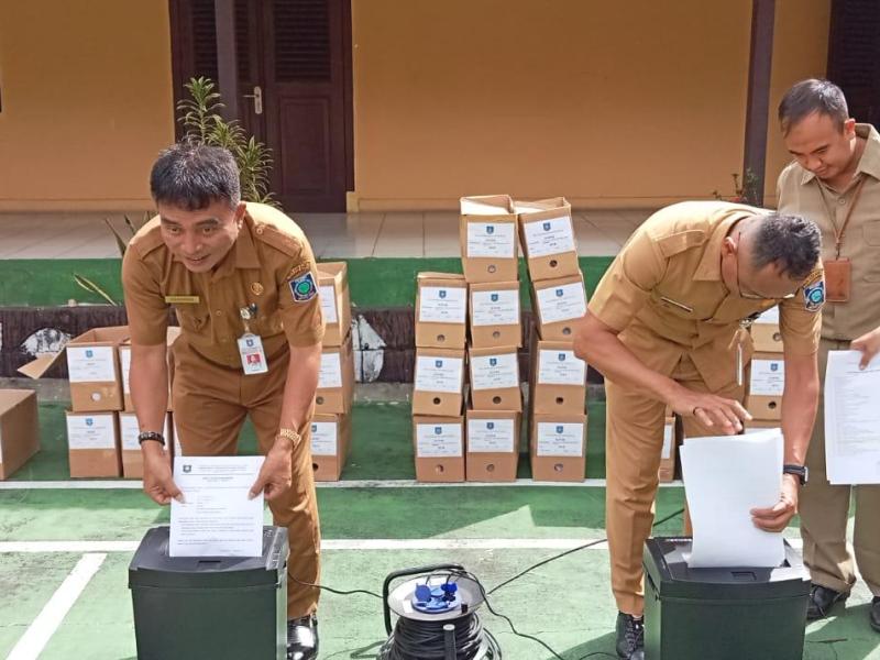 DKPUS Babel Musnahkan Ratusan Berkas Arsip Negara, Rakhmadi: Ini Sejarah!