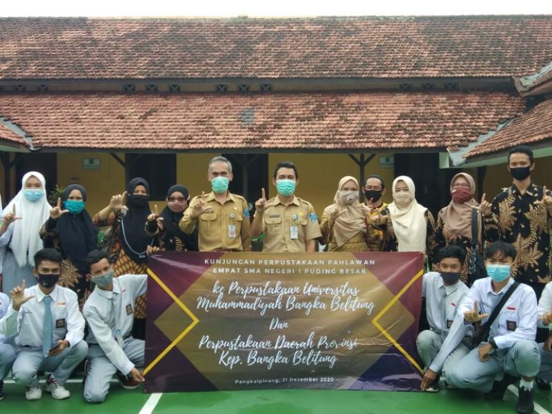 Puluhan Siswa SMAN 1 Puding Besar Kunjungi Perpustakaan Provinsi