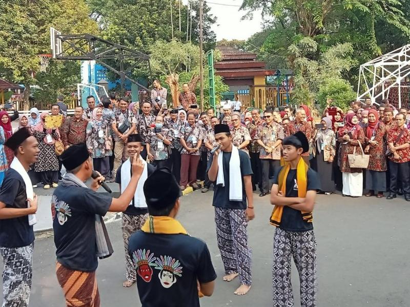 Sambangi SMAN 70 Jakarta, Rombongan DKPUS dan Kepsek SMA/SMK/MA se-Babel Terkejut Disambut Palang Pintu 