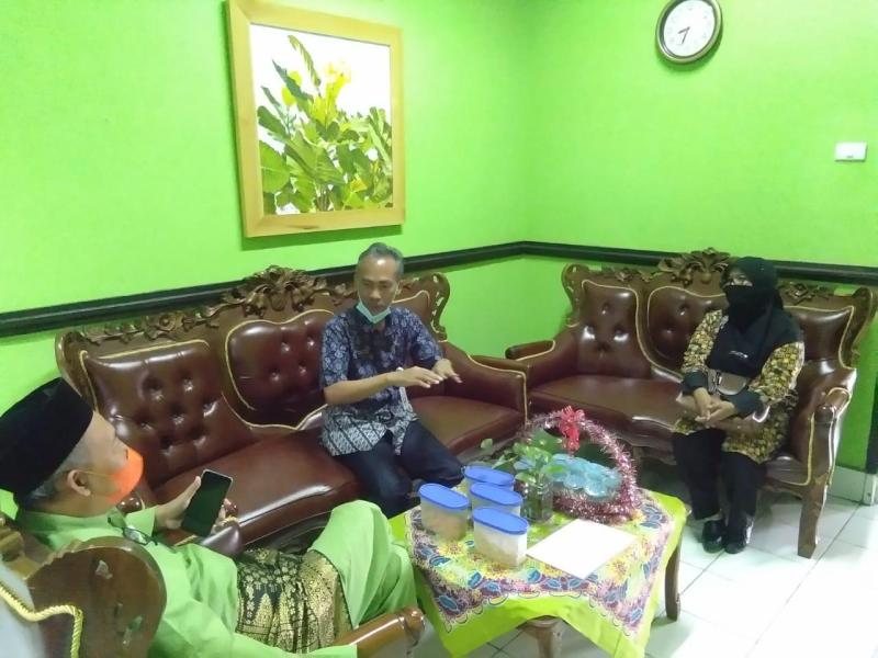 Kadis DKPUS Babel Pantau Penilaian Lomba Perpusdes di Sungai Samak 