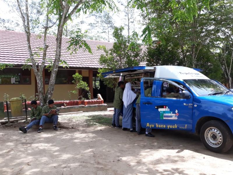 PELAKSANAAN PELAYANAN PERPUSTAKAAN KELILING DINAS KEARSIPAN DAN PERPUSTAKAAN PROVINSI KEP. BANGKA BELITUNG BULAN NOVEMBER TAHUN 2018