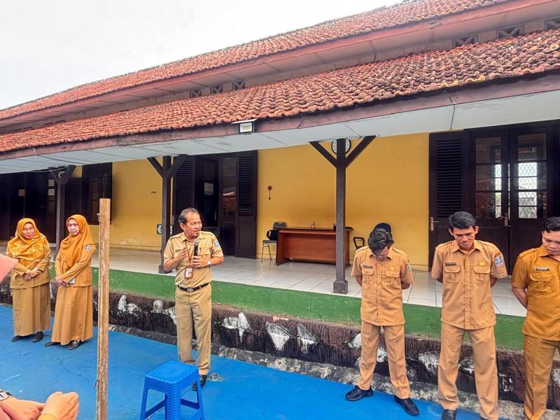 Perkenalan dan Pelepasan Pegawai Pemerintah dengan Perjanjian Kerja (PPPK) oleh Plt Kepala Dinas DKPUS