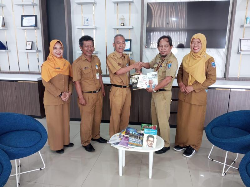 DKPUS Babel Terima Hibah Buku dari DP3ACSKB Prov. Kep. Bangka Belitung