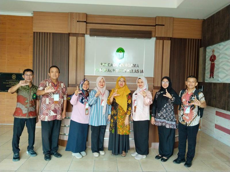 Tim Assesor DKPUS Babel Melakukan Pendampingan/pembinaan ke Perpustakaan Pengadilan Agama Pangkalpinang