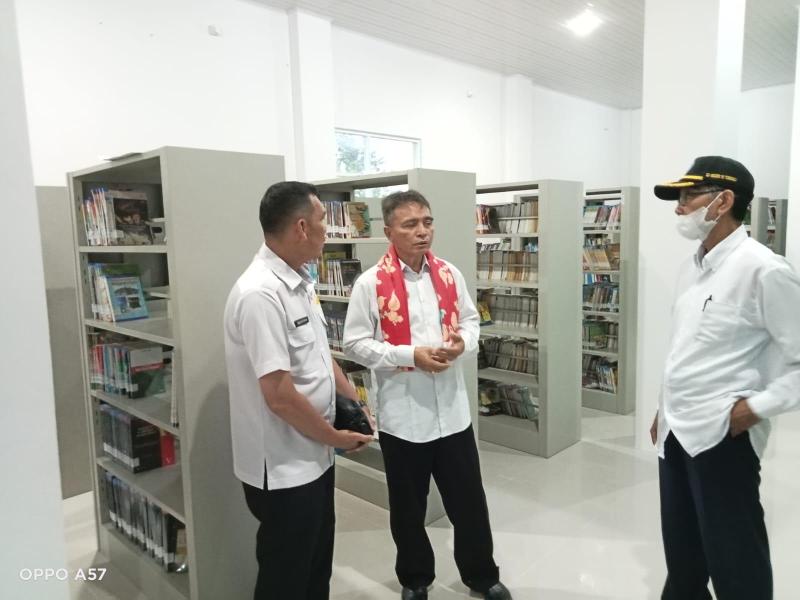 Tinjau Fasilitas Layanan Perpusda Basel, Rakhmadi Berharap IPLM Babel Naik