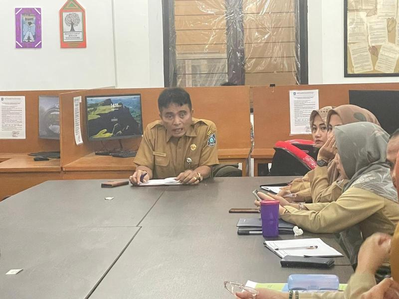 Evaluasi Kinerja Arsiparis, Kepala DKPUS Rakhmadi Tekankan Hal ini