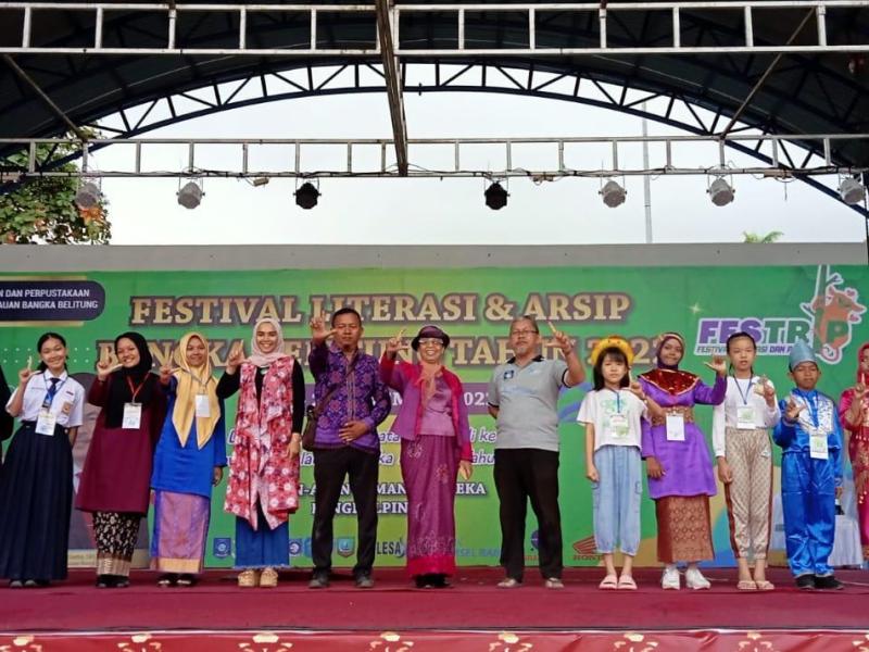 Festrip Babel 2022, Puluhan Siswa SD & SMP Ikuti Lomba Puisi  