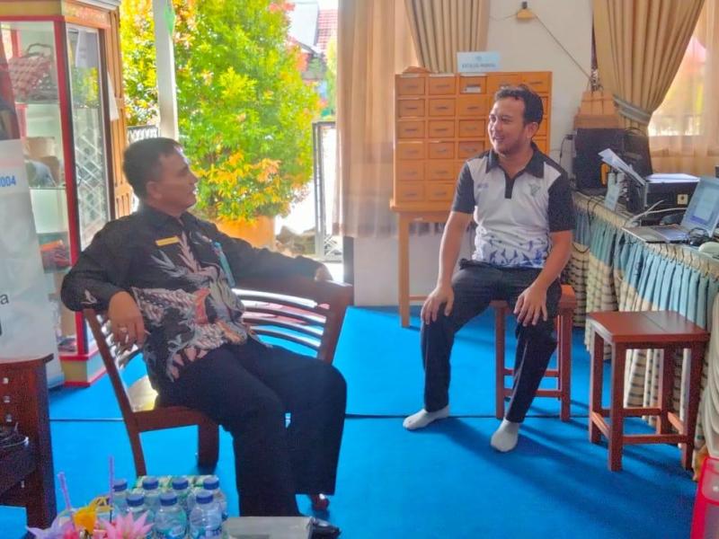 Tim Penilai Lomba Perpustakaan Visitasi ke SMAN 1 Gantung  