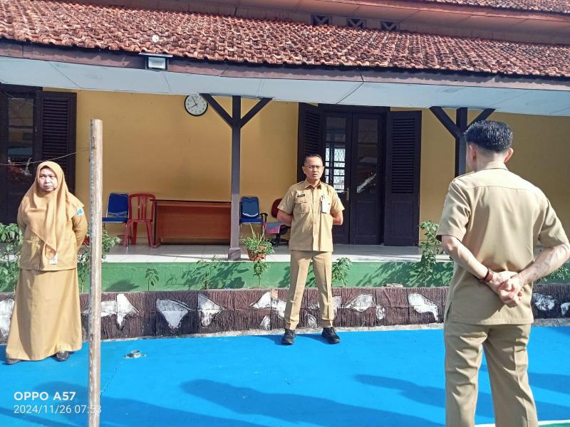 27 November 2024, Plt Kadis Yopi Ingatkan Pegawai DKPUS Datang ke TPS Gunakan Hak Pilih 