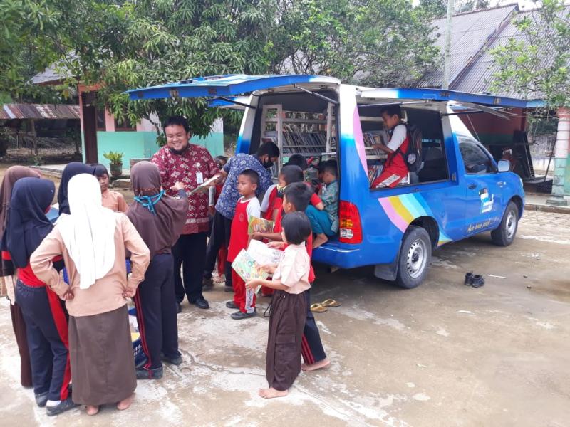DKPUS Babel Gencarkan Kunjungan Perpustakaan Keliling ke Desa-desa