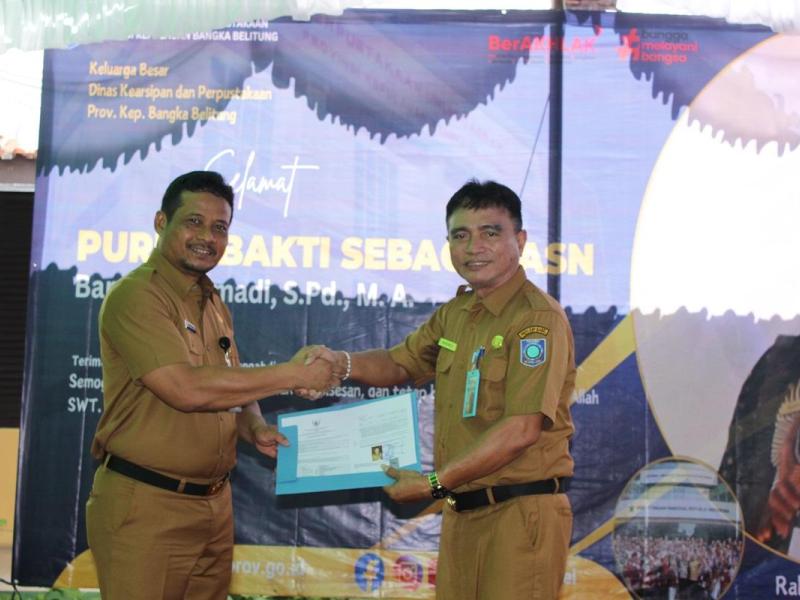 Penyerahan SK Pensiun