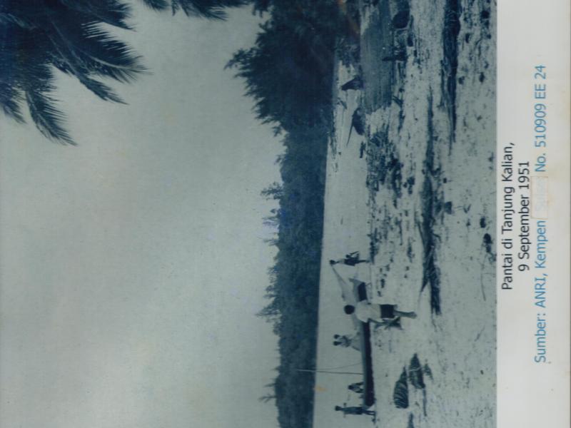 Pantai Tanjung Kalian di Muntok