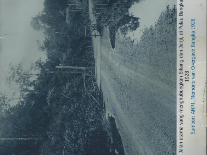 Jalan utama yang menghubungkan Bikang dan Jeriji tempo dulu, di Pulau Bangka, Tahun 1928