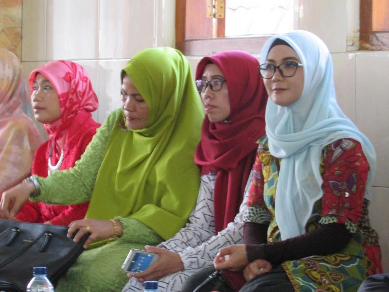 TRADISI PERANG KETUPAT DI DESA TEMPILANG, BANGKA BARAT, TAHUN 2017