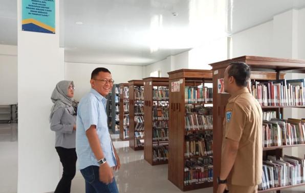 Tim Setjen Kemendari saat meninjau Perpustakaan Provinsi Babel, Selasa (31/10/2023). Tim Setjen Kemendari saat meninjau Perpustakaan Provinsi Babel, Selasa (31/10/2023).