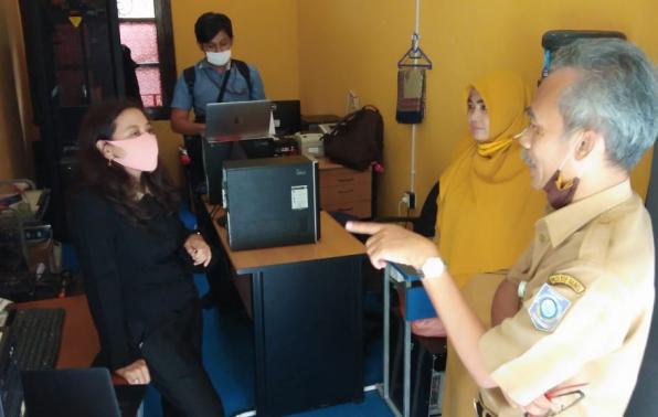 Tim SPBE BPK RI mendengarkan penjelasan singkat rencana e-Book DKPUS Babel dari Kepala DKPUS Babel, Dr Asyraf Suryadin.