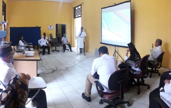 Kepala DKPUS Babel Dr Asyraf Suryadin saat membuka Lomba Arsiparis Teladan 2020 Kepala DKPUS Babel Dr Asyraf Suryadin saat membuka Lomba Arsiparis Teladan 2020