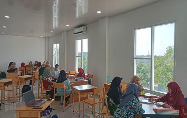 Pustakawan dan Pengelola Perpustakaan Perguruan Tinggi, Kabupaten, Sekolah dan Desa, sedang mengikuti Uji Setifikasi Kompetensi, Kamis (22/6/2023).