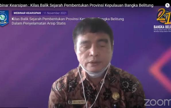 Kepala DKPUS Babel Rakhmadi saat membuka Webinar Kearsipan "Kilas Balik Pembentukan Provinsi Kepulauan Bangka Belitung dalam Penyelamatan Arsip Statis", Kamis (11/11/2021).