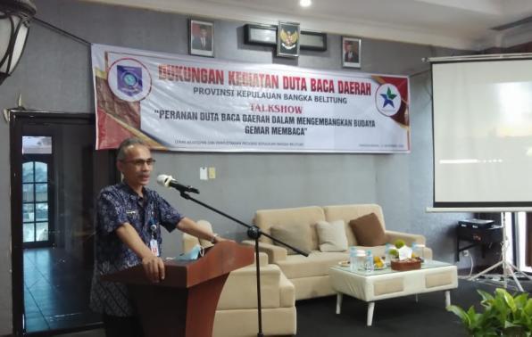 Kepala DKPUS Babel Asyraf Suryadin saat membuka Talkshow Peranan Duta Baca Daerah dalam Mengembangkan Budaya Gemar Membaca.