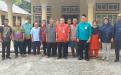 Kepala DKPUS Babel Rakhmadi didampingi Tim DKPUS Babel foto bersama tokoh masyarakat dan keturunan Raja Badau, Belitung. 
