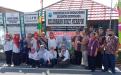 Tim Juri Lomba Perpustakaan Desa/Kelurahan Tingkat Provinsi Tahun 2021 foto bersama Kadis DPK Pangkalpinang, Lurah dan Pengelola Perpustakaan “ETIKA” Kelurahan Bukit Merapin Pangkalpinang.