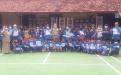 Kadis DKPUS Babel Asyraf Suryadin  foto bersama Kepsek, Guru dan Puluhan Siswa SDN 17 Desa Kimak, Merawang, Bangka, Senin (31/5/2021).