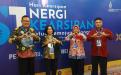 Rakhmadi, Kepala DKPUS Babel foto bersama sembari salam arsip, usai pembukaan Rakornas Kearsipan Tahun 2022 di Pekanbaru, Riau Selasa (17/5/2022)