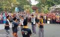  Kepala DKPUS bersama Kepsek SMA/SMK/MA se-Babel diterima adat Betawi Palang Pintu saat mengunjungi SMAN 70 Jakarta Selasa (8/8/2023).