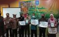 Kepala DKPUS Babel Dr Asyraf Suryadin foto bersama Pemenang dan Dewan Juri.