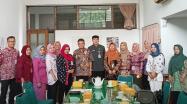 Kepala DKPUS Babel Rakhmadi bersama Tim DKPUS saat diterima Kadis Arpus Jateng, Kamis (7/12/2023).