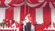 Kepala DKPUS Babel Rakhmadi saat akan menerima penghormatan dari peserta Pawai Karnaval Kendaraan Hias, Rabu (28/8/2024).