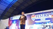 Kepala DKPUS Babel Rakhmadi saat menyampaikan sambutan Pj Gubernur Babel sekaligus menutup Festrip 2, Sabtu (2/12/2023).